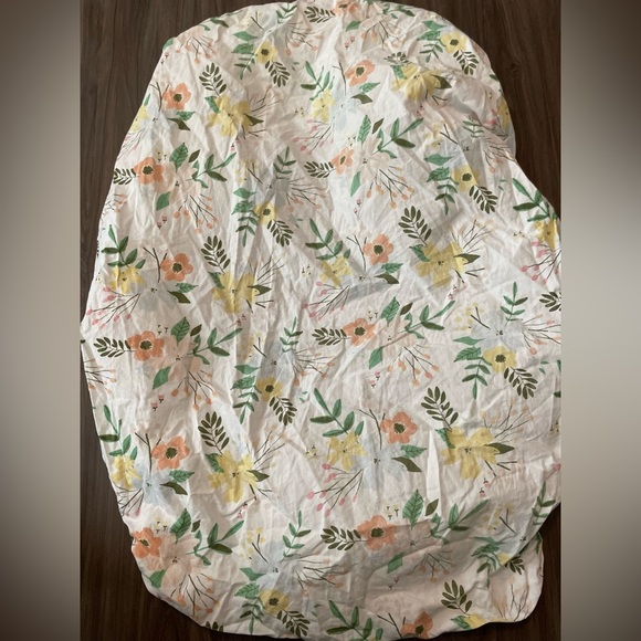 Cloud Island White and Yellow  floral crib sheet Cover Nature-Inspired Elegance - Picture 3 of 3